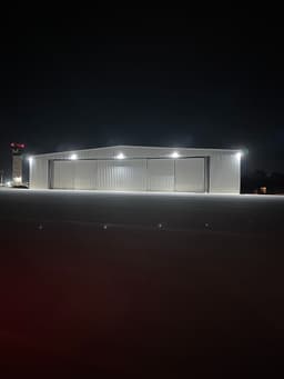 hangar popup image 3
