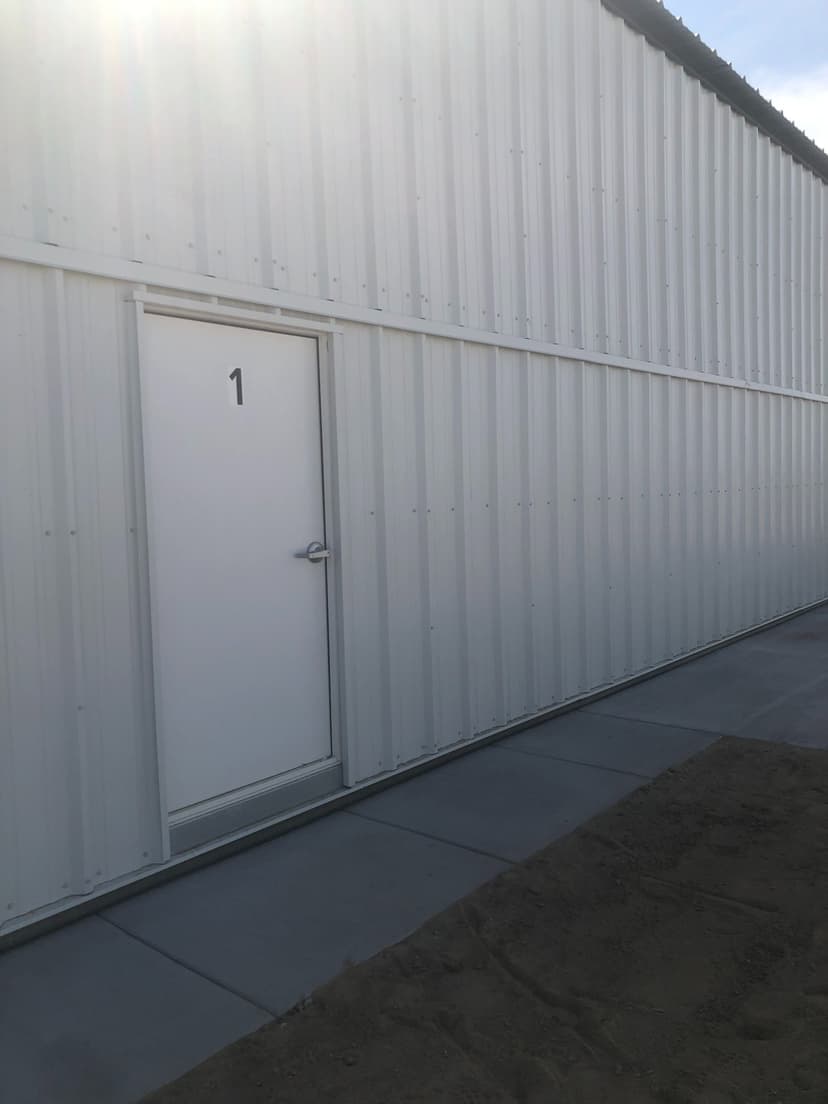 hangar popup image 2