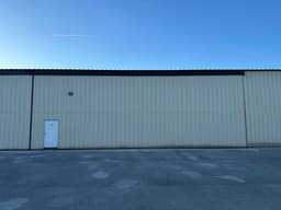 hangar popup image 3