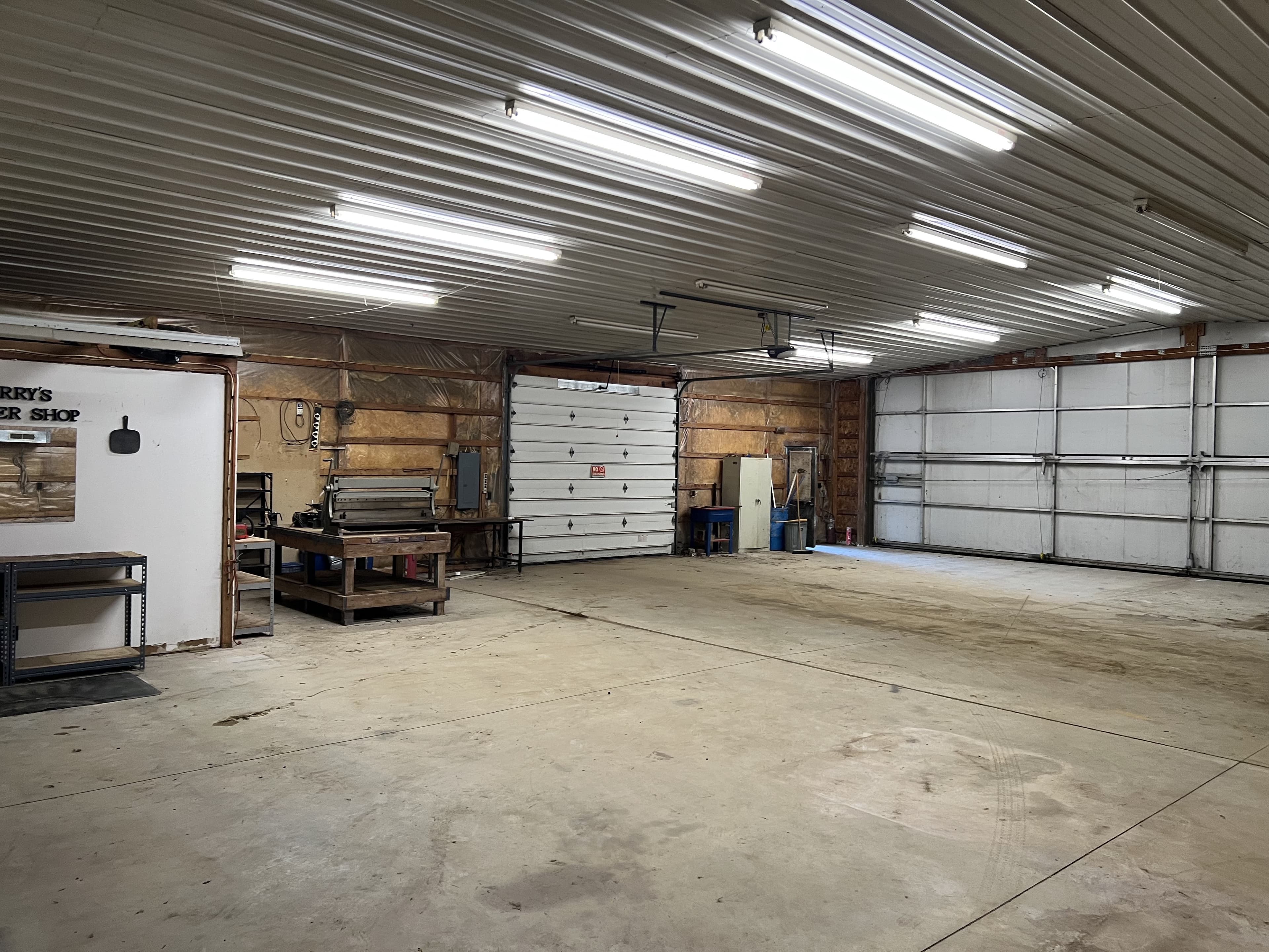 hangar popup image 5