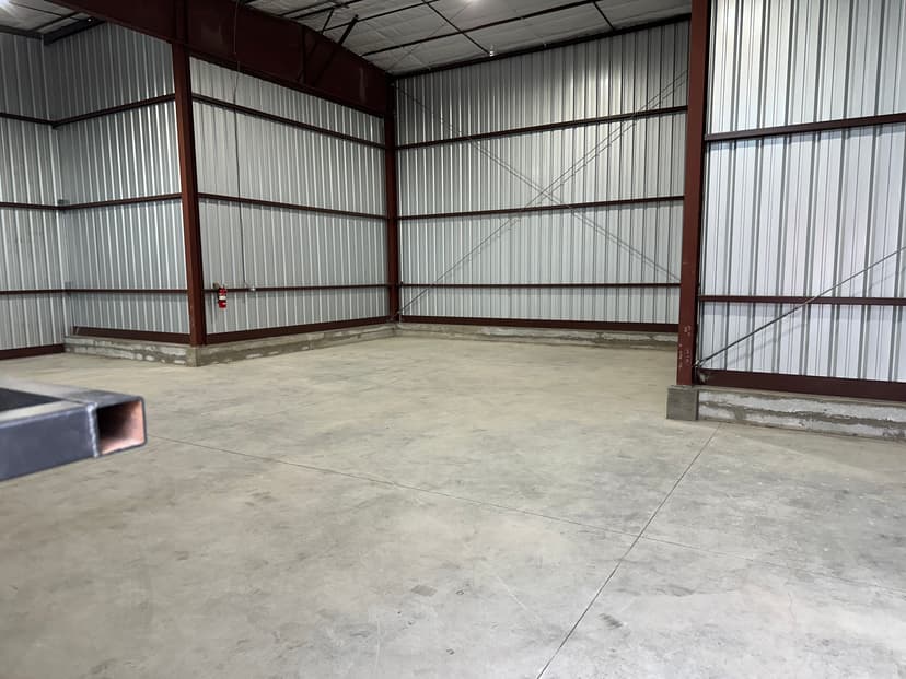 hangar popup image 2