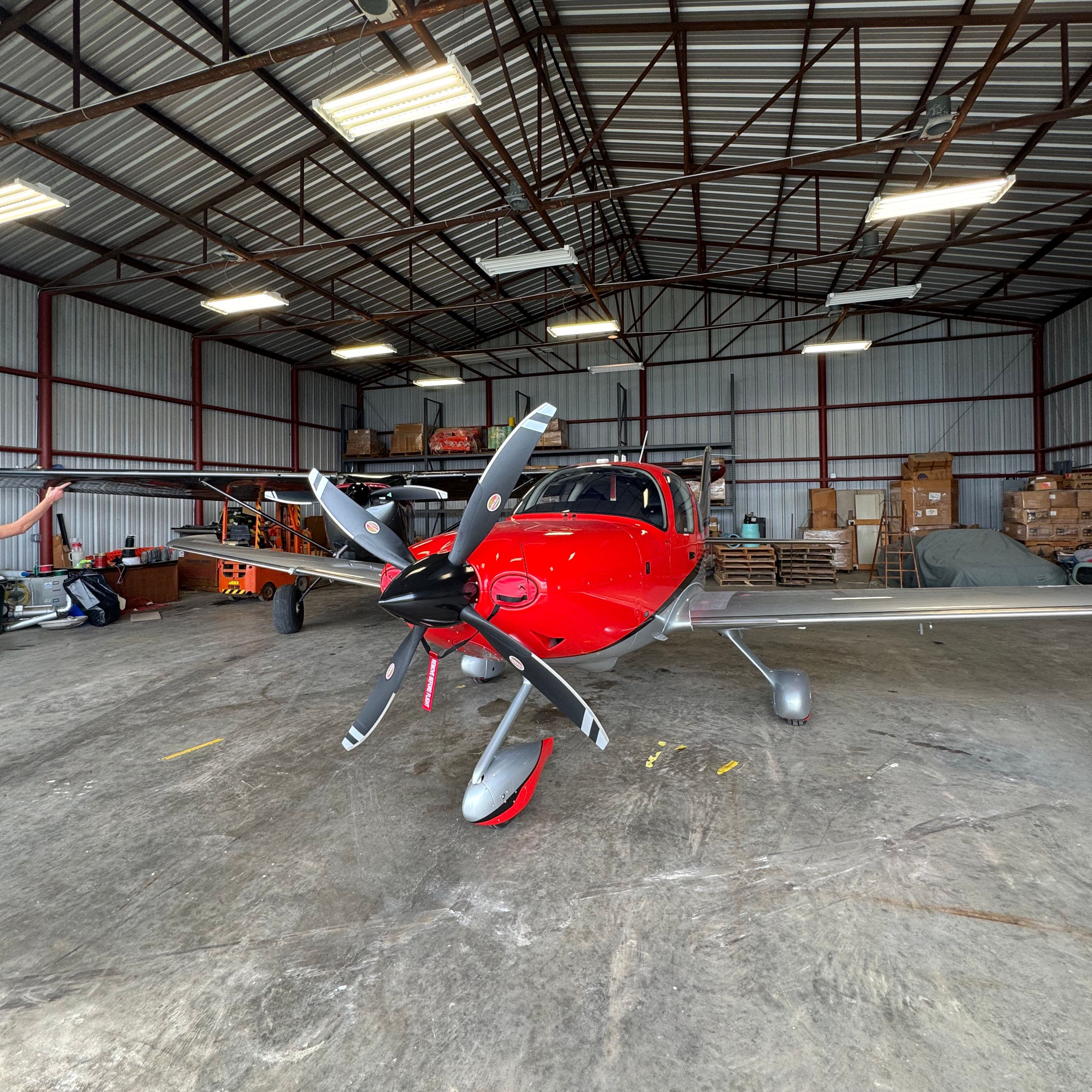 hangar popup image 1