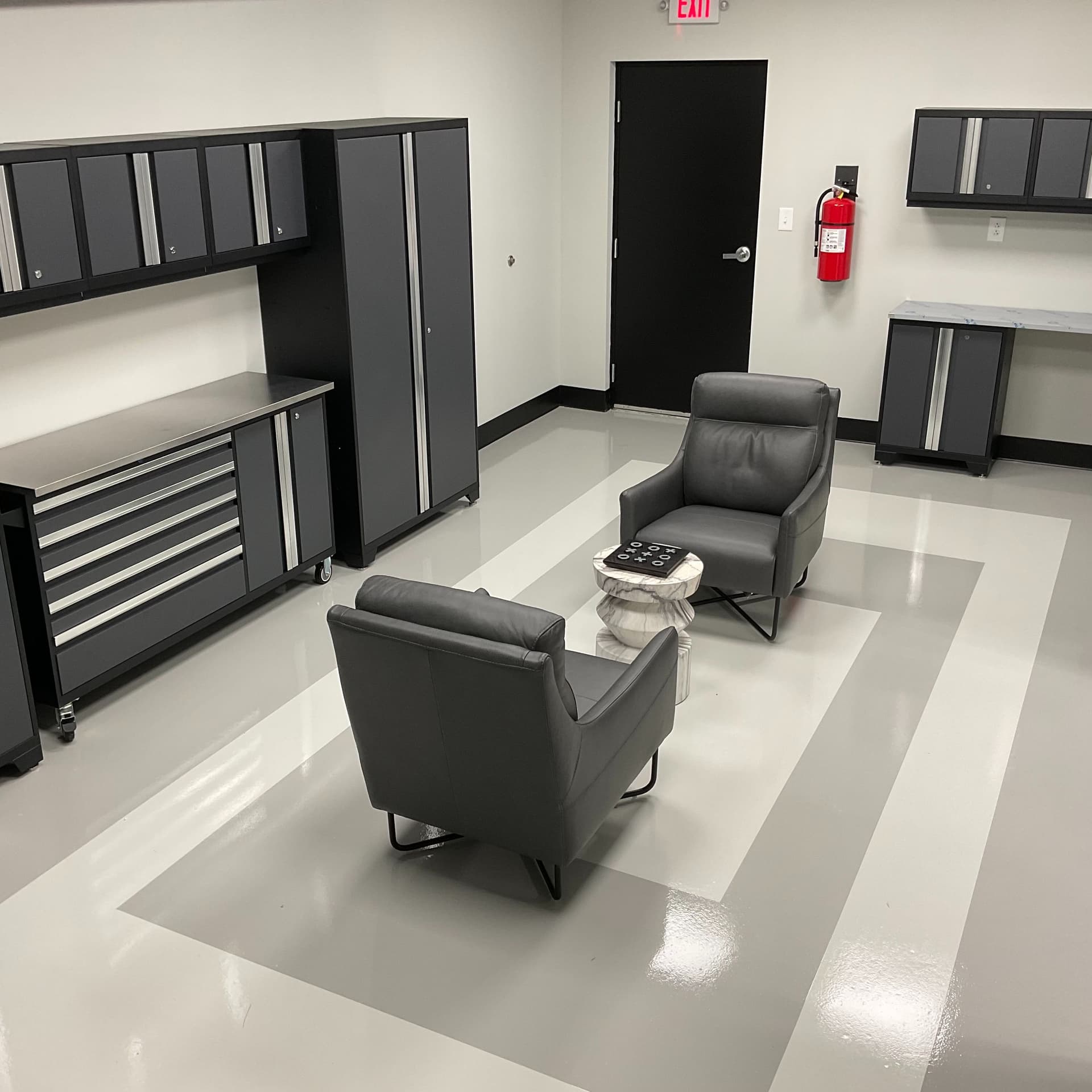 hangar popup image 3