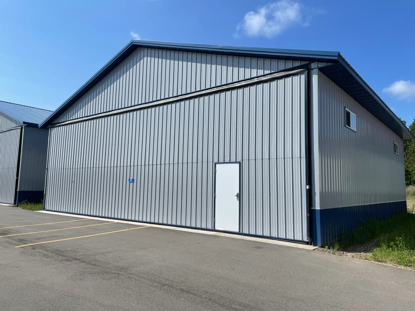 hangar popup image 3