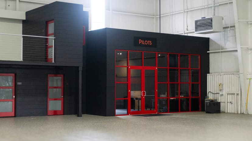 hangar popup image 3