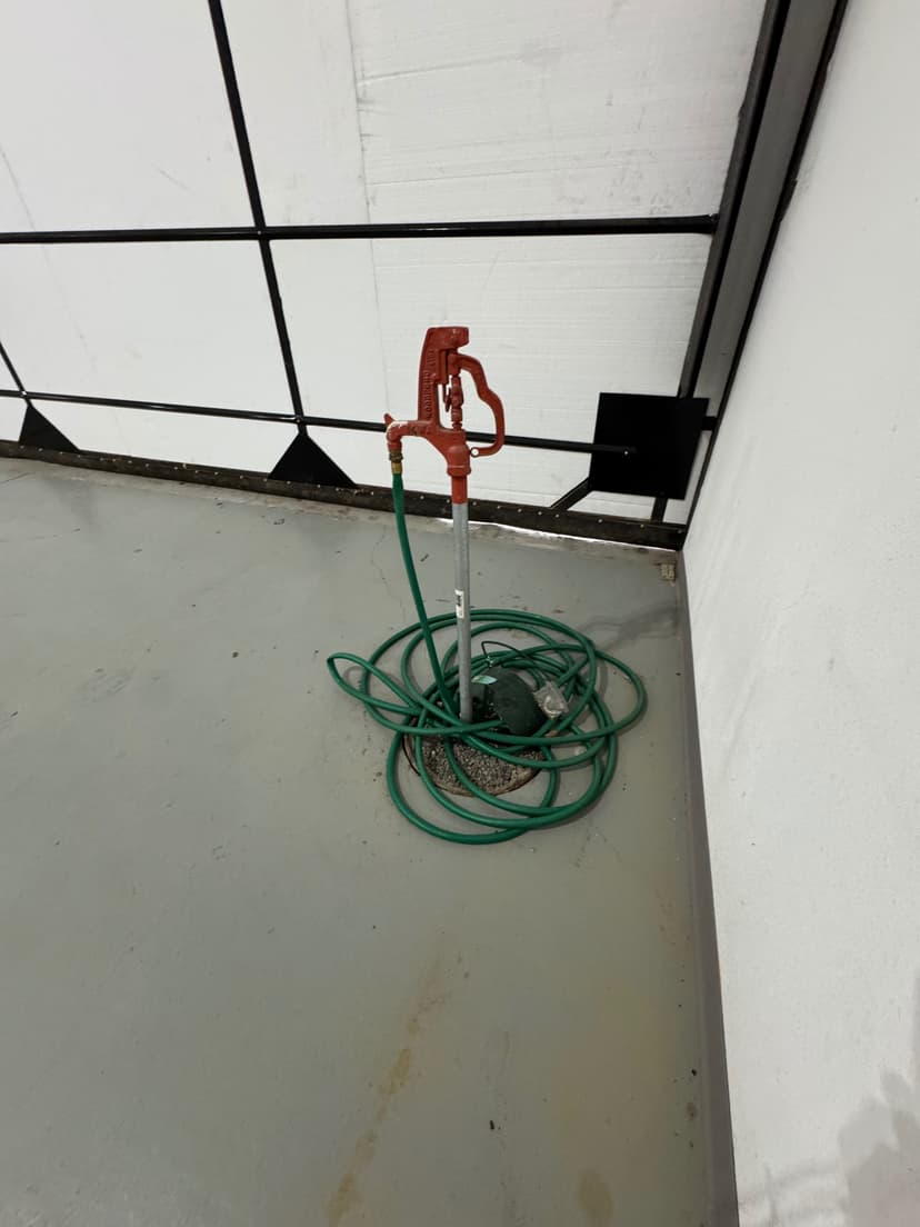 hangar popup image 5