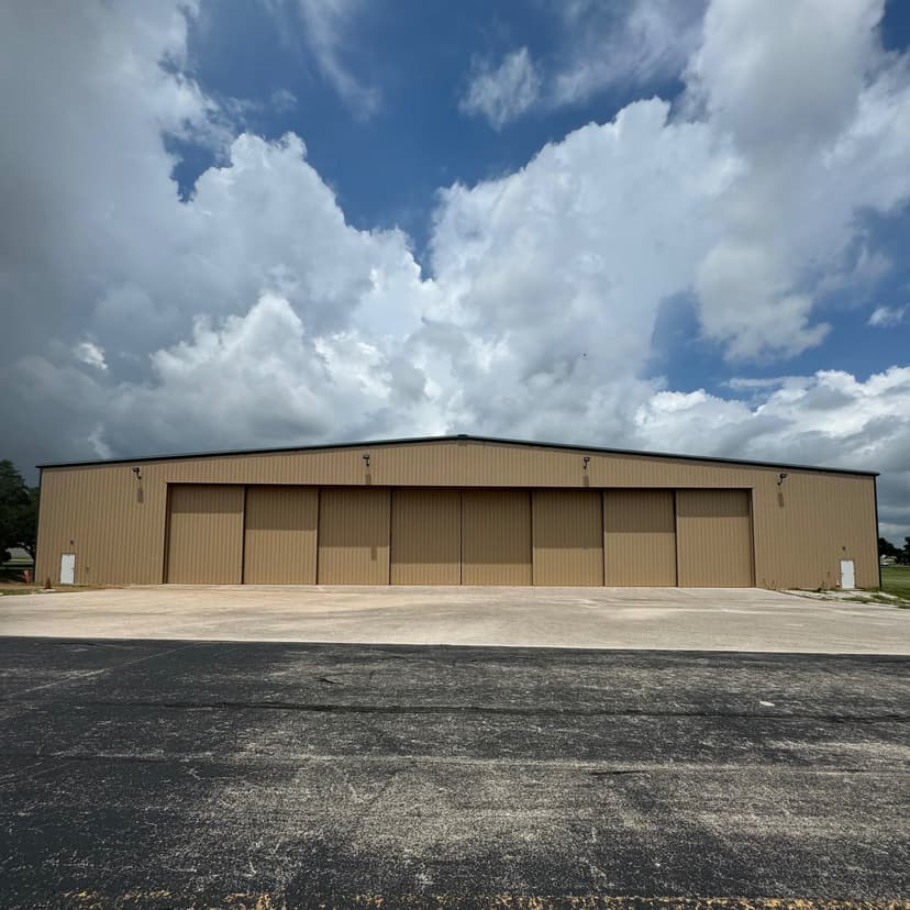 hangar popup image 1