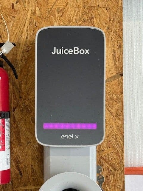 hangar popup image 7