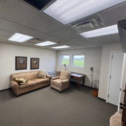 hangar popup image 3