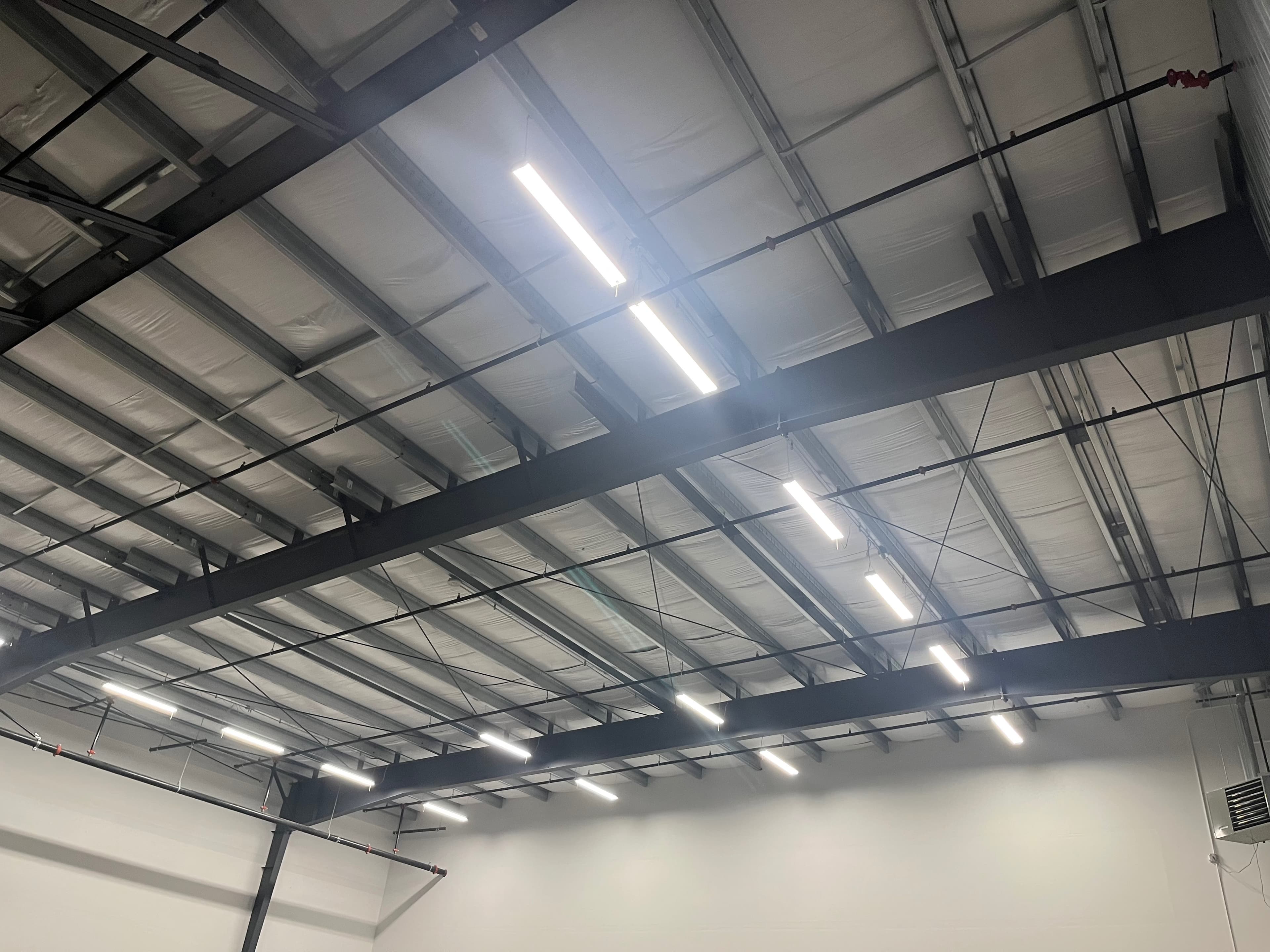 hangar popup image 4