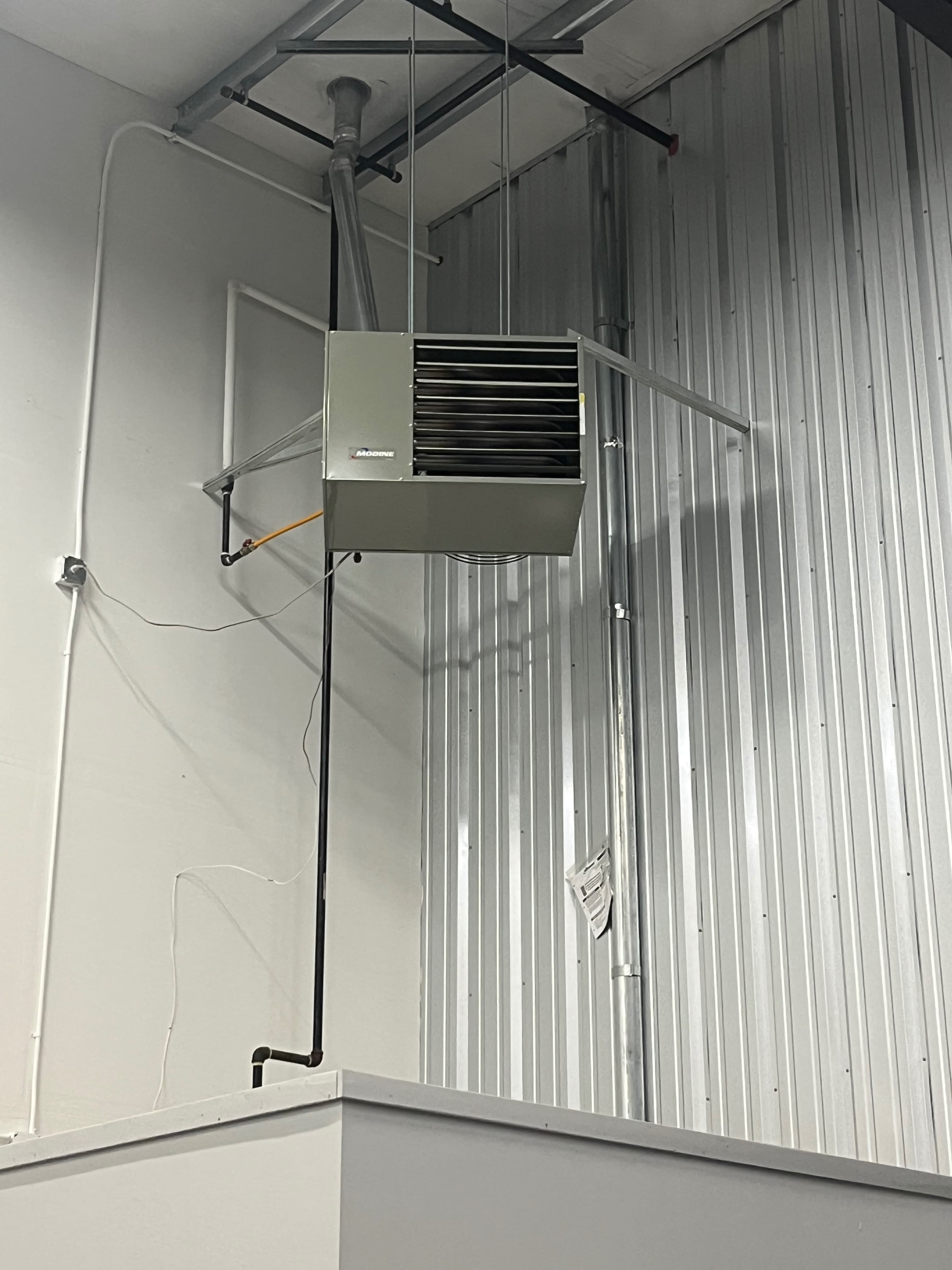 hangar popup image 6