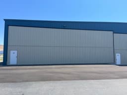hangar popup image 7