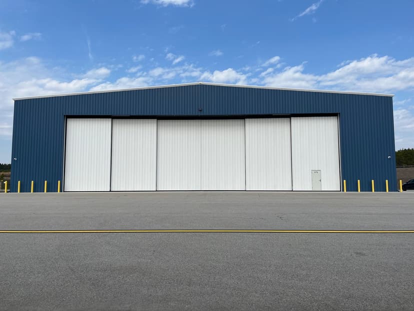 hangar popup image 1