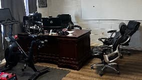 hangar popup image 2