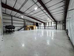 hangar popup image 1