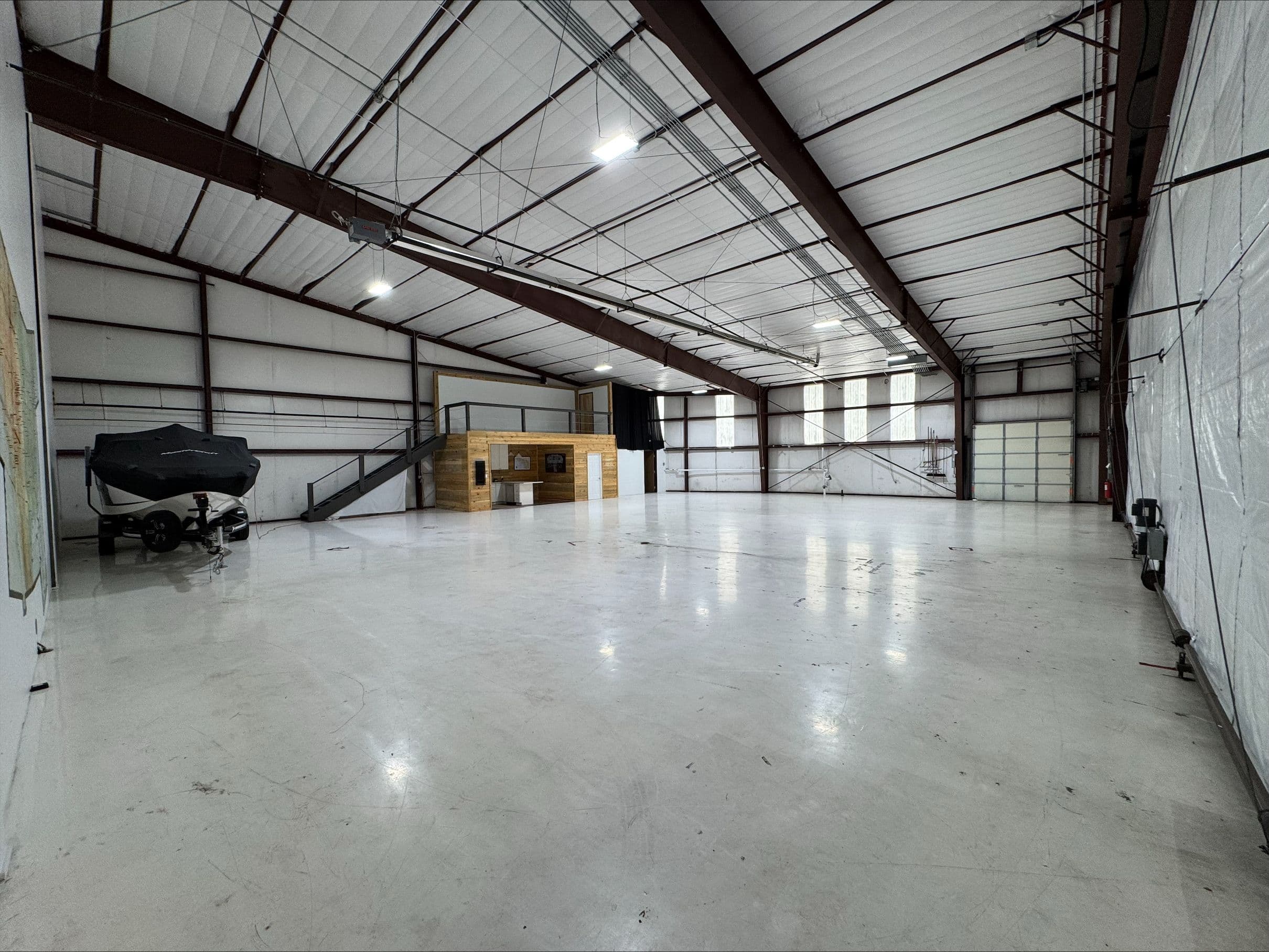 Hangar for Rent 1