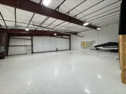 hangar popup image 3