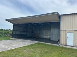 hangar popup image 4