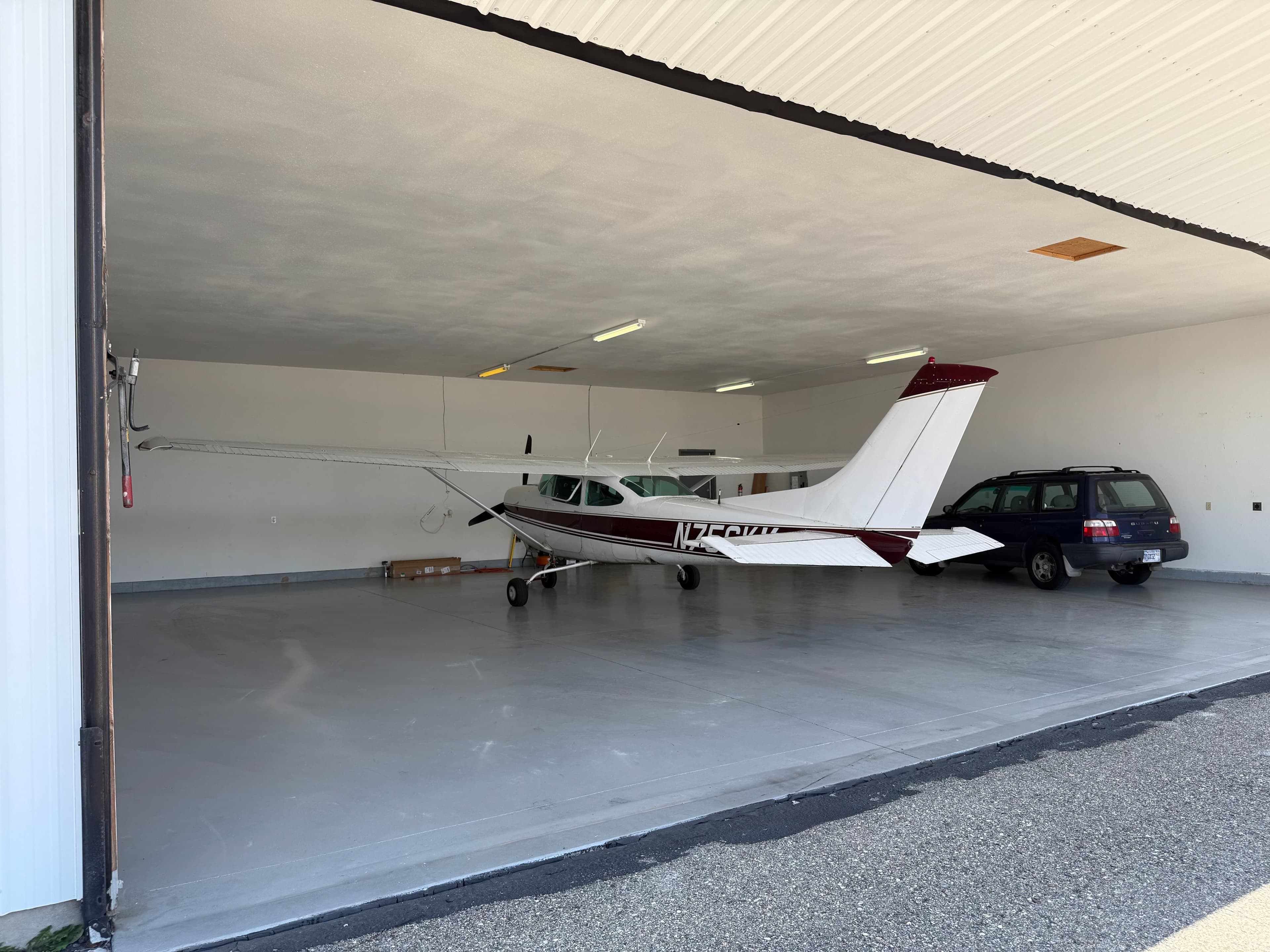 Helena Montana Hangar with Plush Pilot Lounge 1