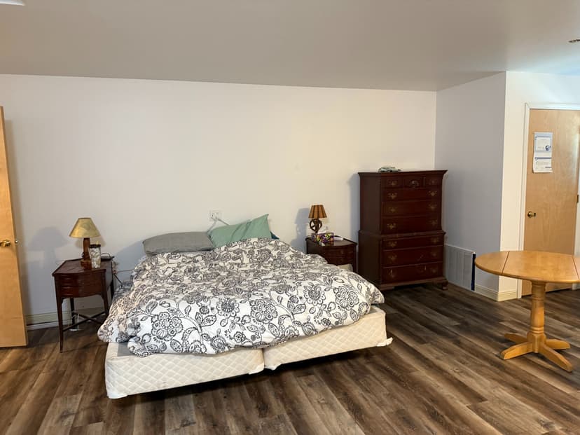 hangar popup image 14