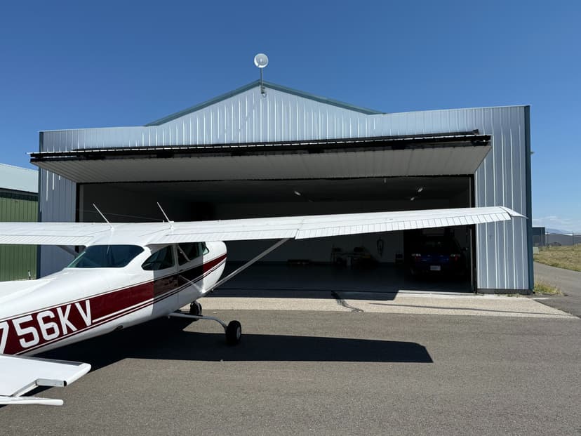 hangar popup image 3