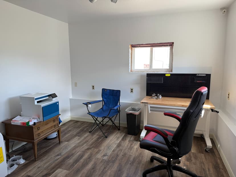 hangar popup image 8