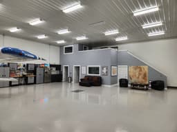 hangar popup image 2