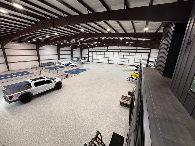 hangar popup image 13