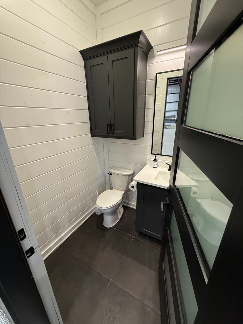 hangar popup image 9