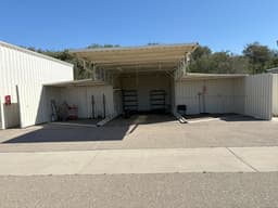hangar popup image 3