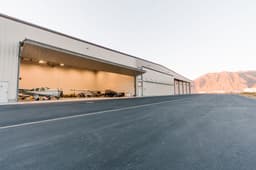 hangar popup image 1