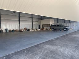 hangar popup image 2