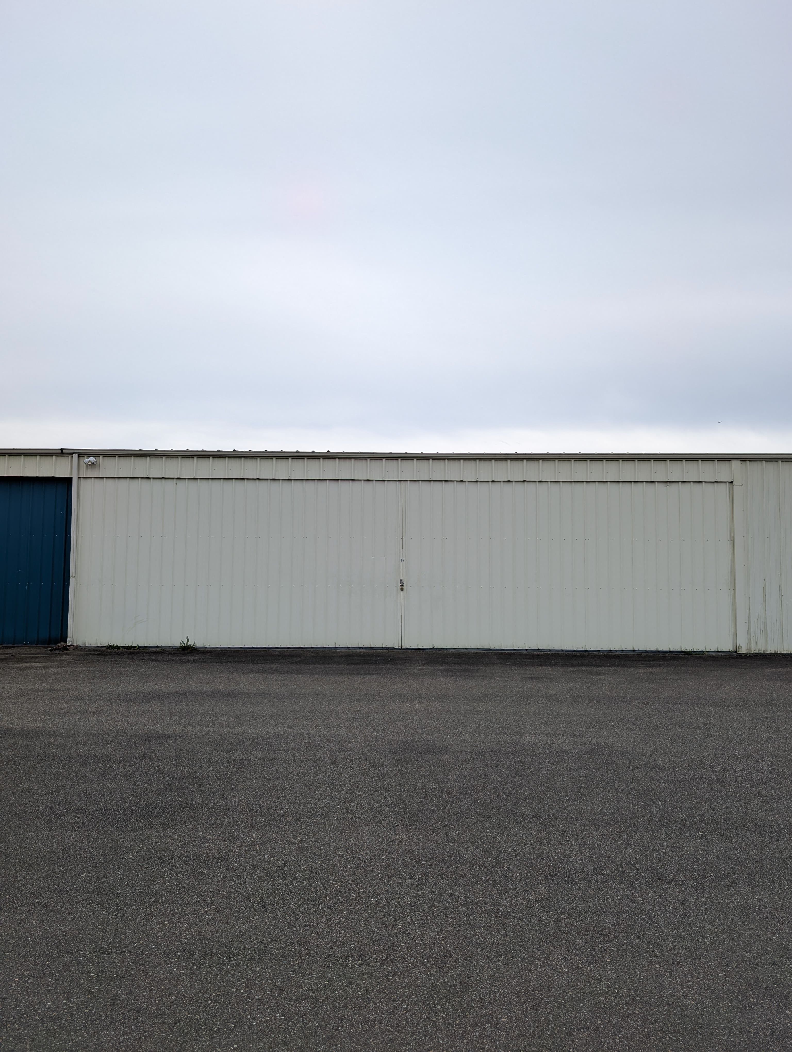 T Hangar KPWT for rent 1