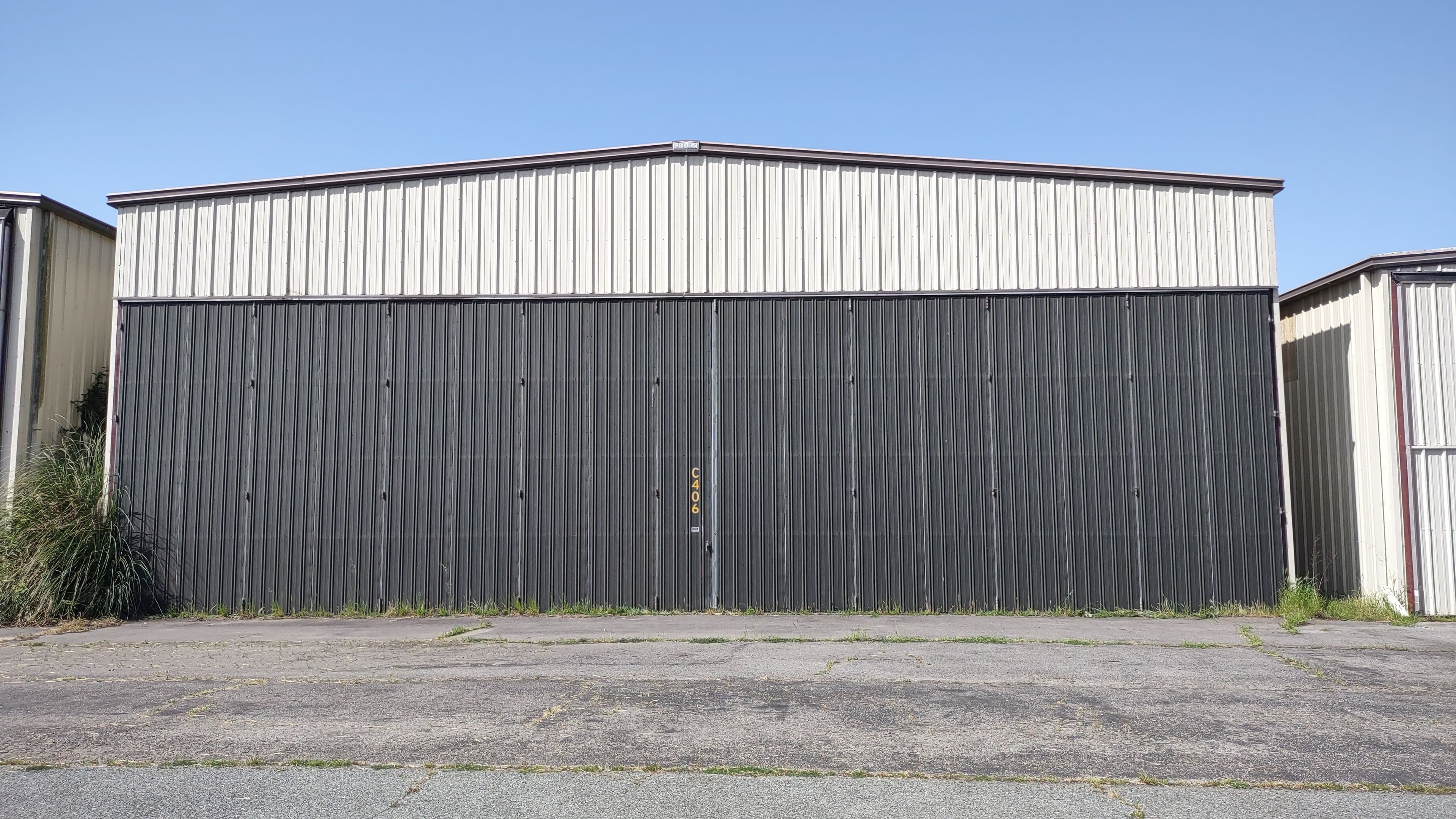 60x60 Hangar in Good Condition 1