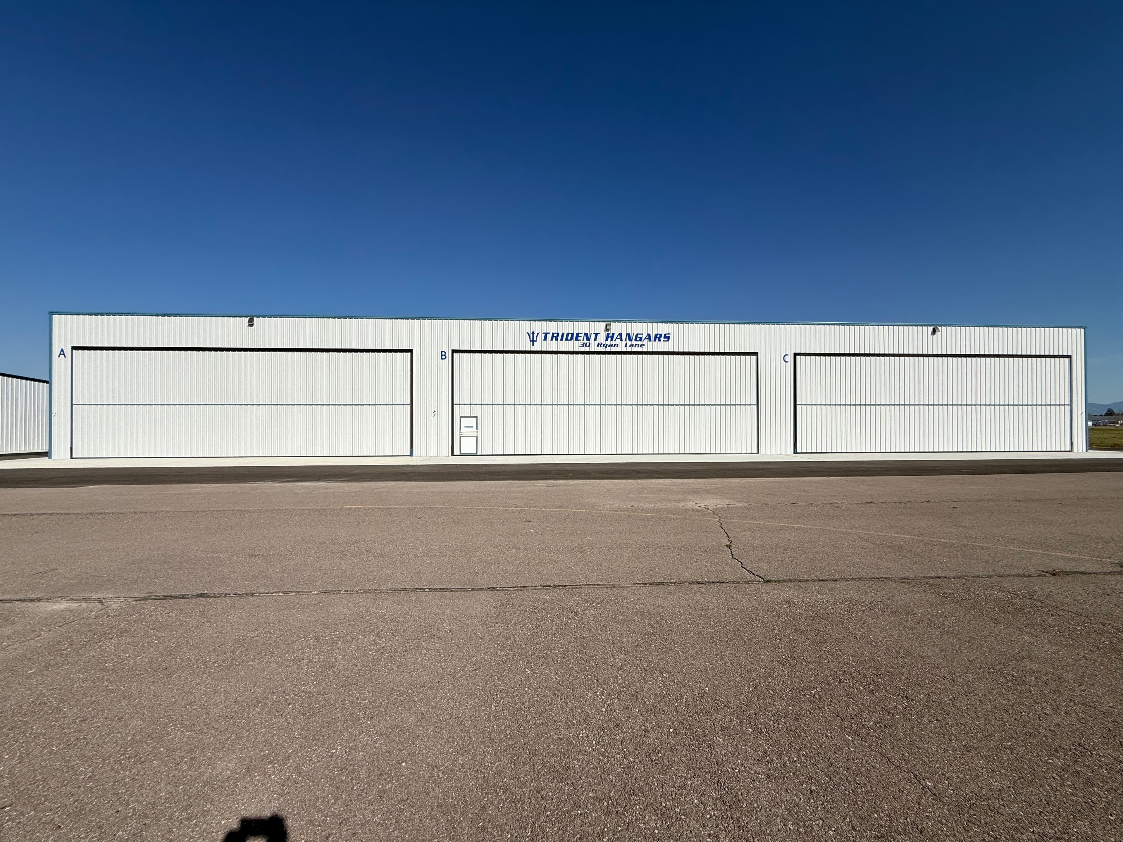 Newly Built Hangars For Rent S27 1
