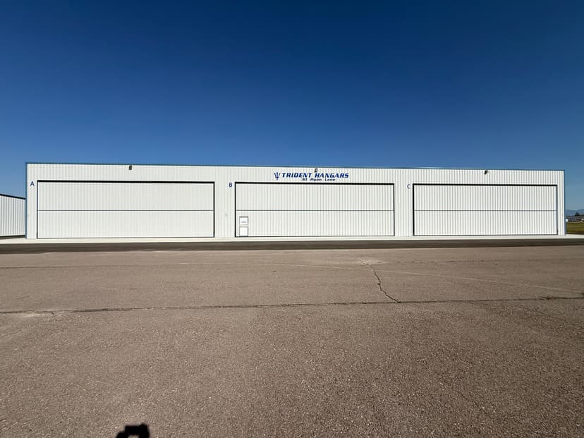 hangar popup image 1