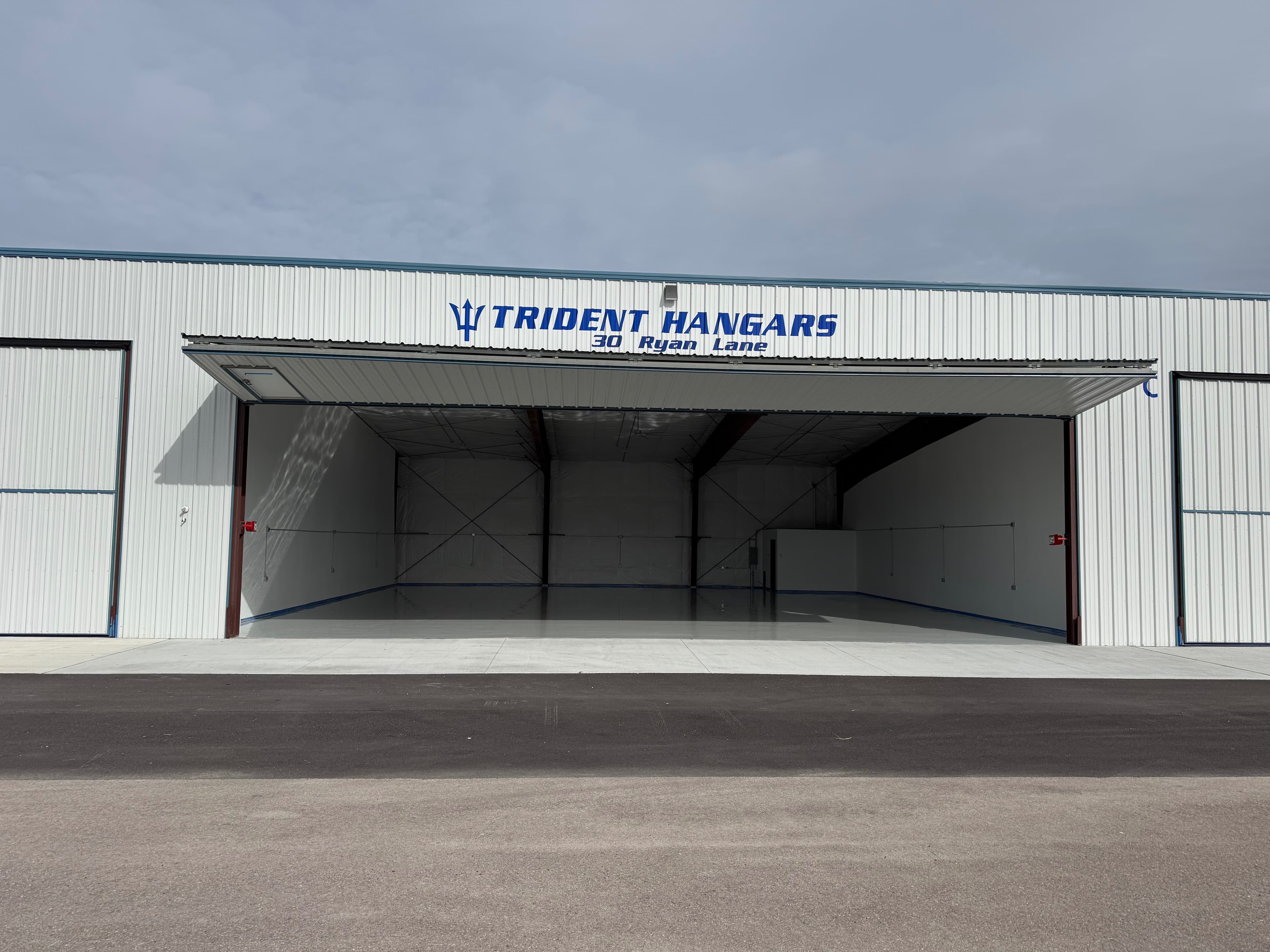 Newly Built Hangars For Rent S27 2