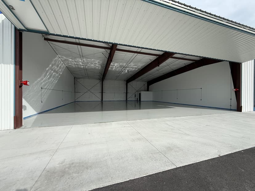 hangar popup image 3