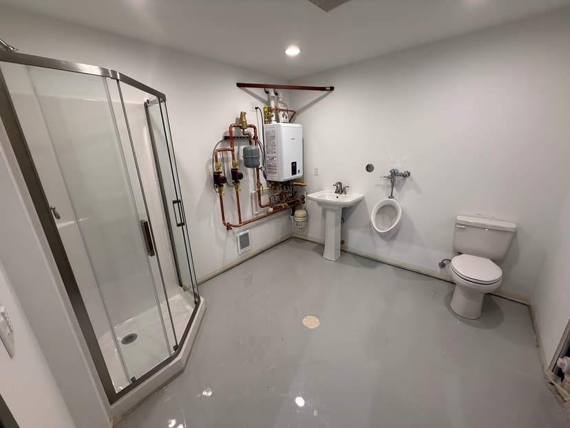 hangar popup image 5