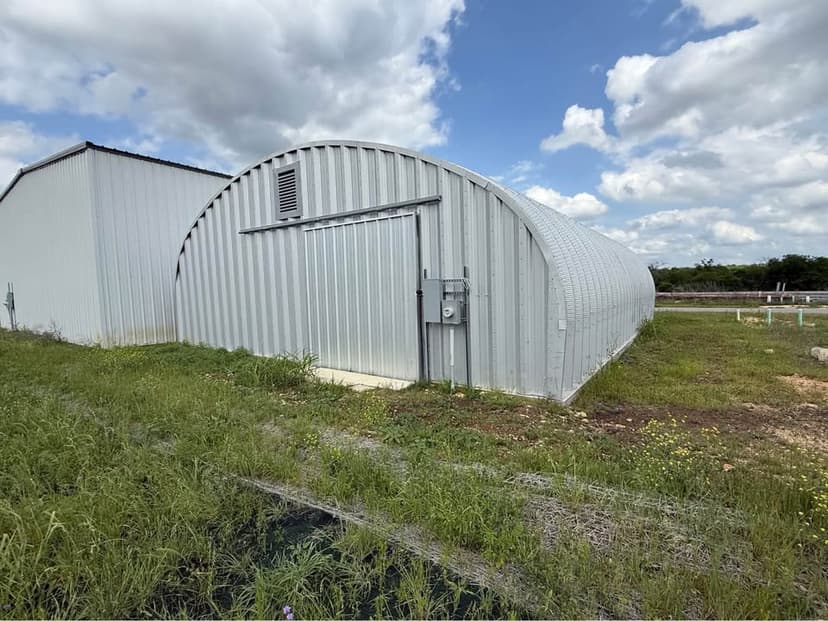 hangar popup image 3