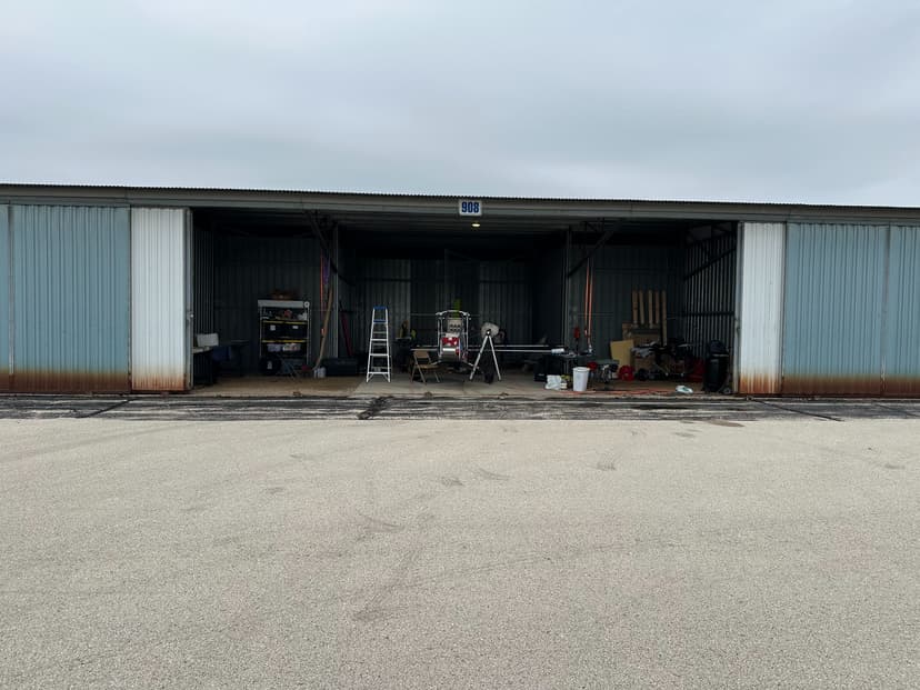 hangar popup image 2