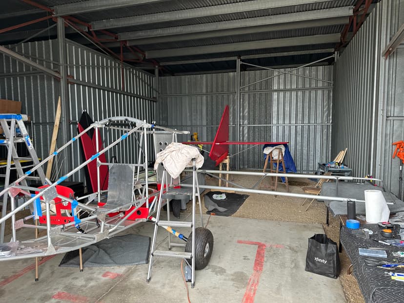 hangar popup image 3