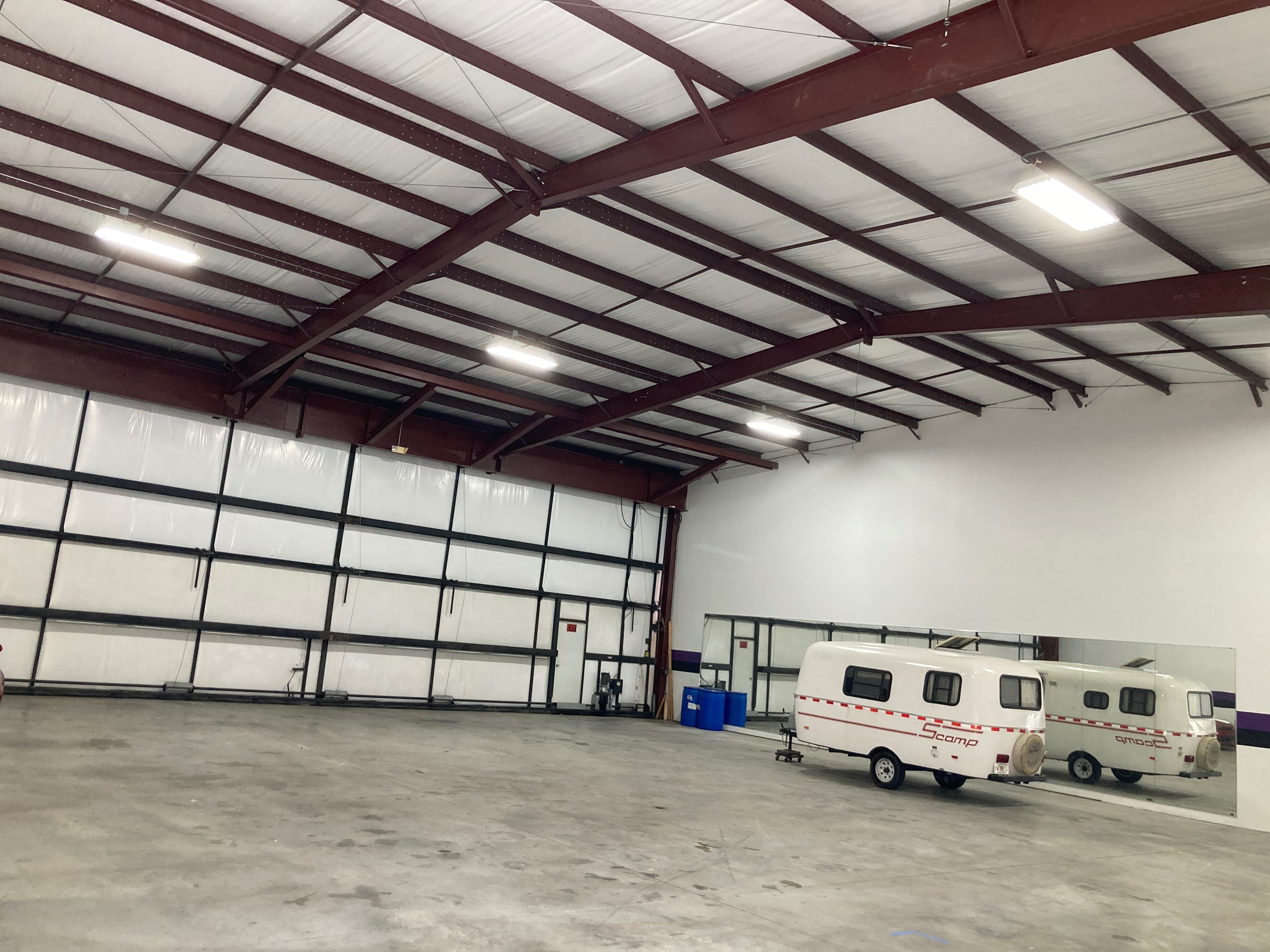 HANGAR FOR RENT 2