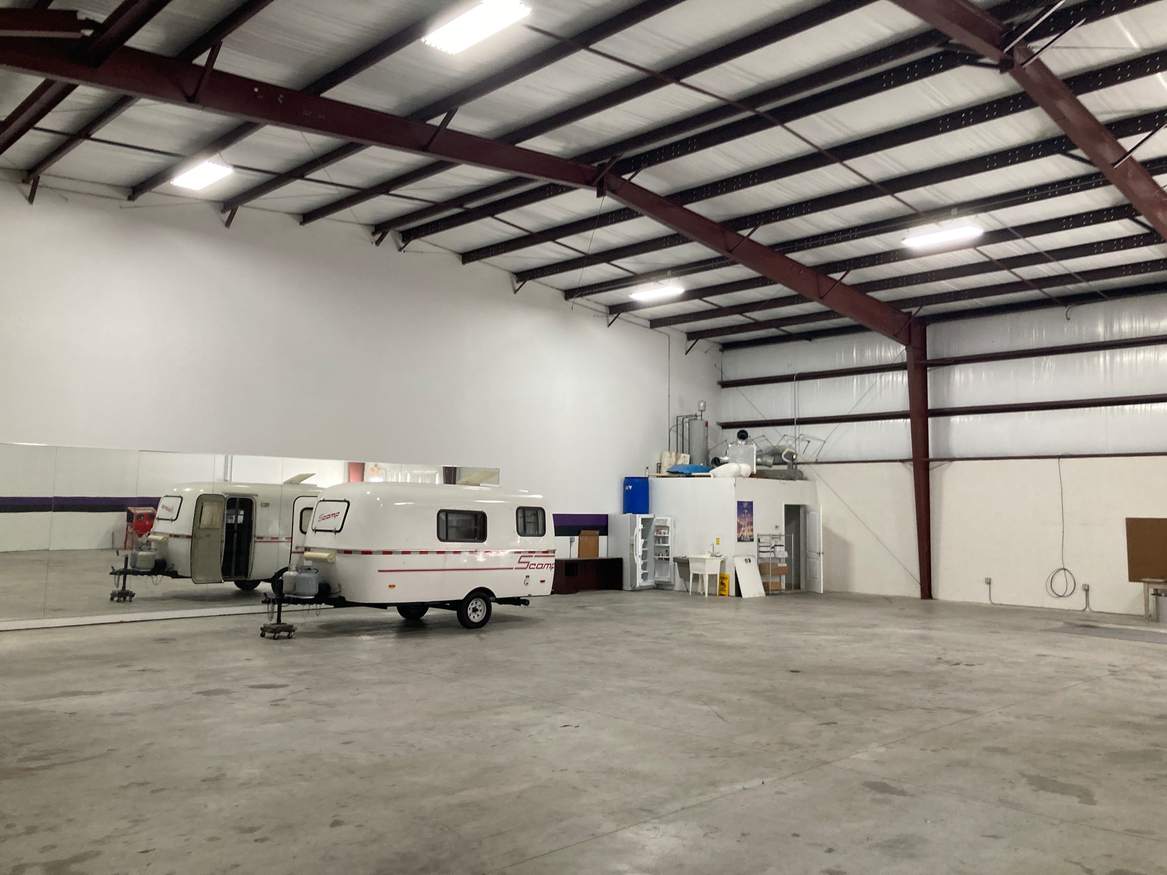 HANGAR FOR RENT 3