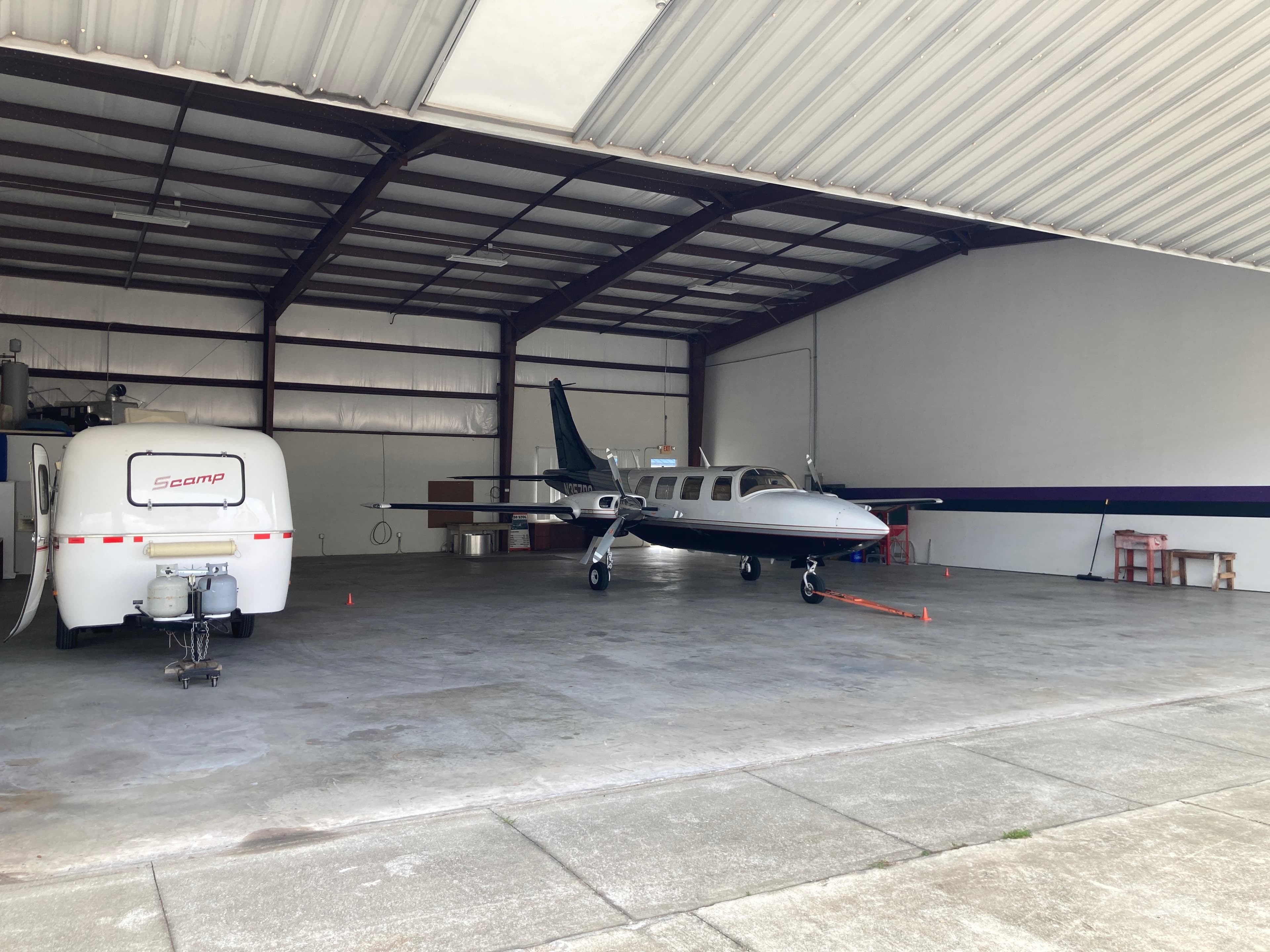 HANGAR FOR RENT 5