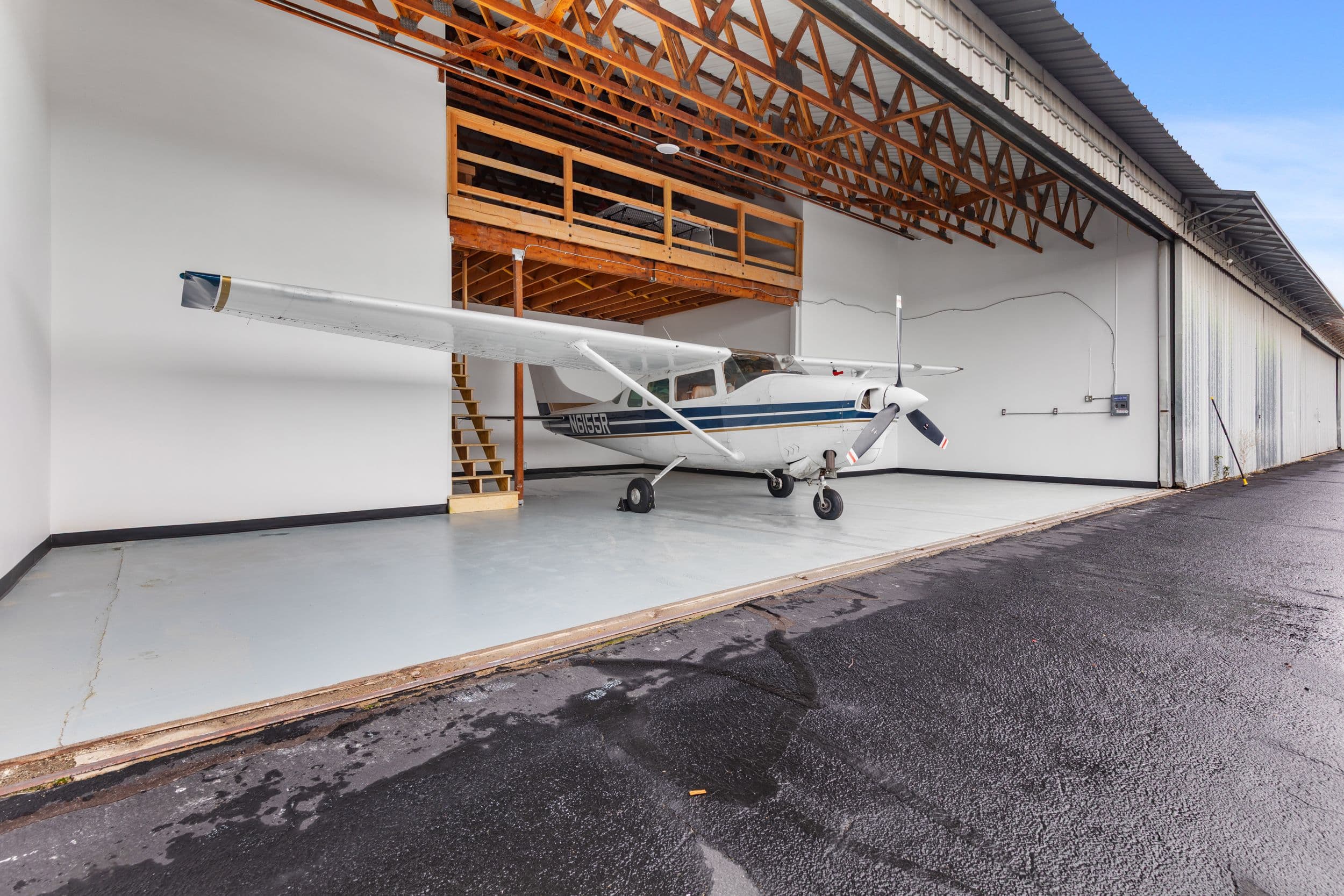 KBTF Bountiful Skypark Hangar For Sale 4