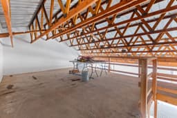 hangar popup image 2
