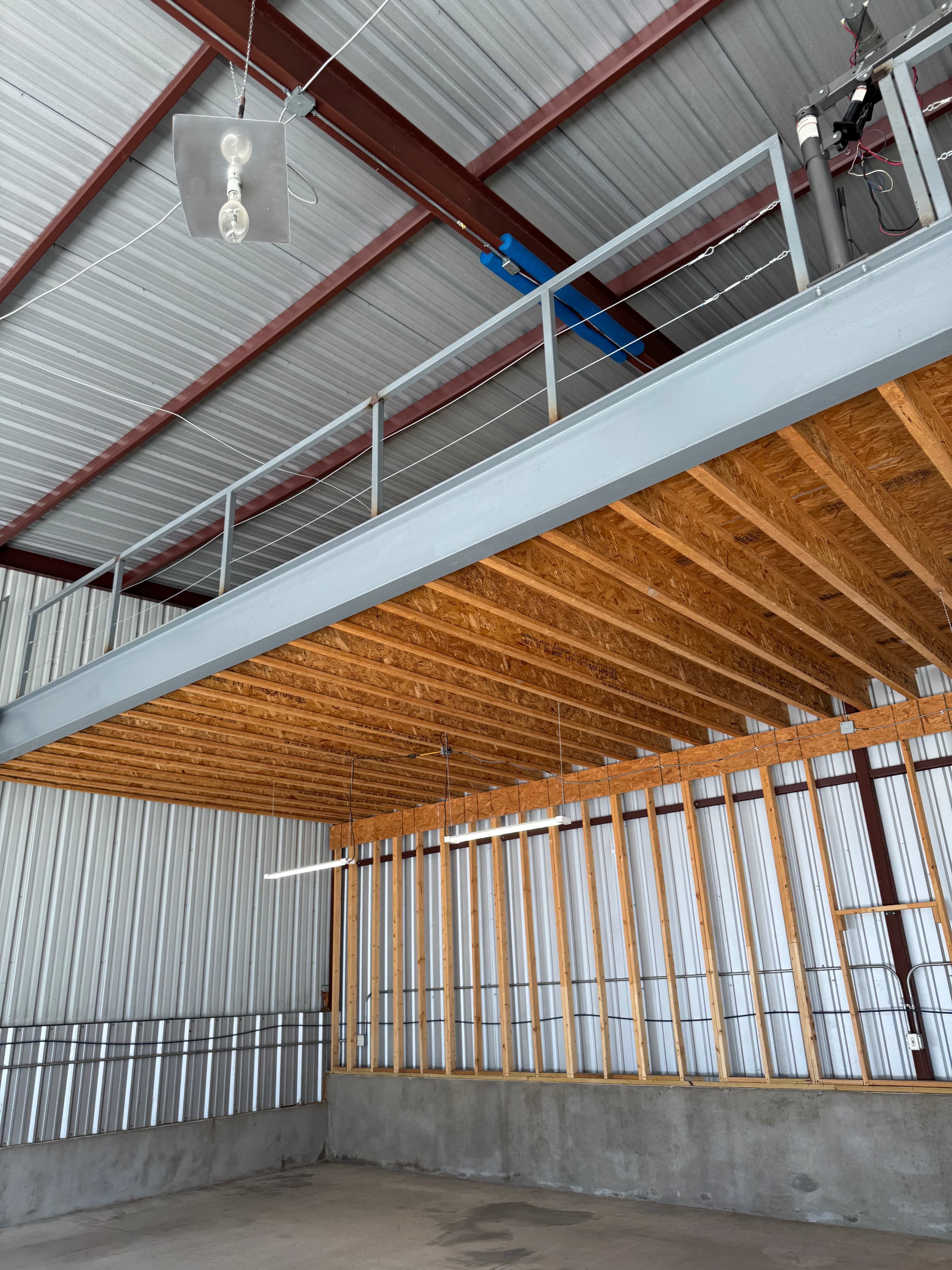 1800 SF Box Hangar with Second Level 5