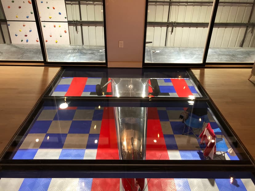 hangar popup image 4