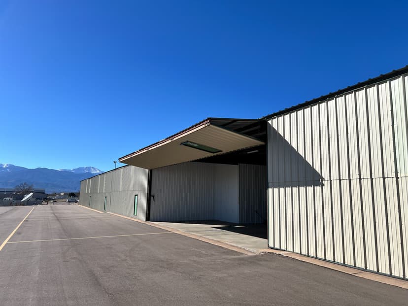 hangar popup image 3